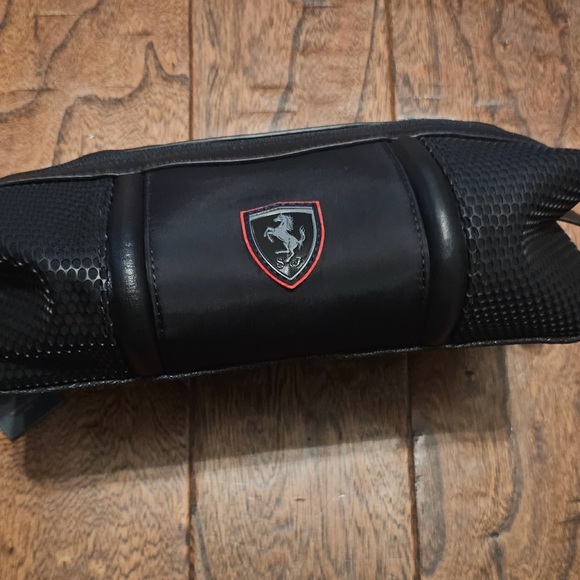 Ferrari Toiletry Bag Cases (2)